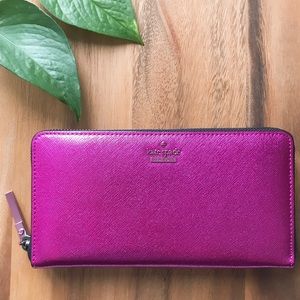 New Kate Spade Large Wallet ♠️